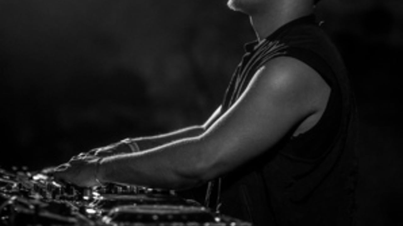 Victor Lou