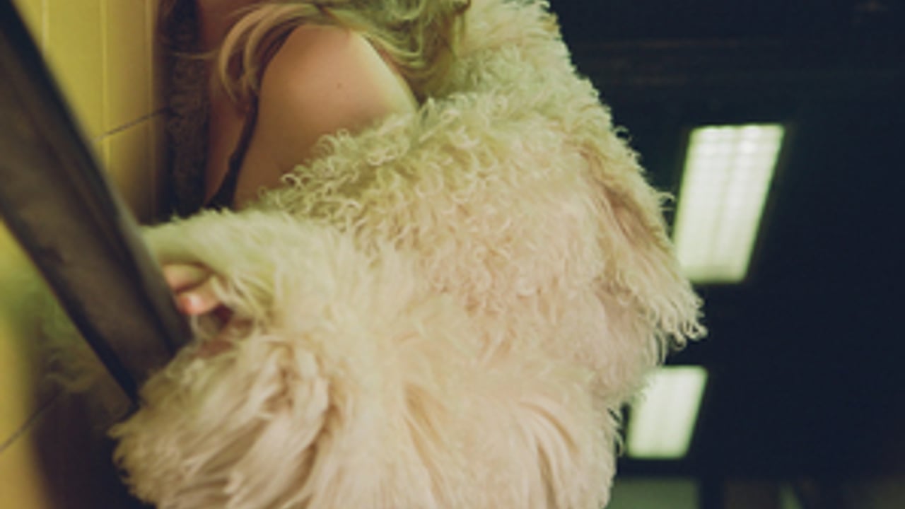 Suki Waterhouse