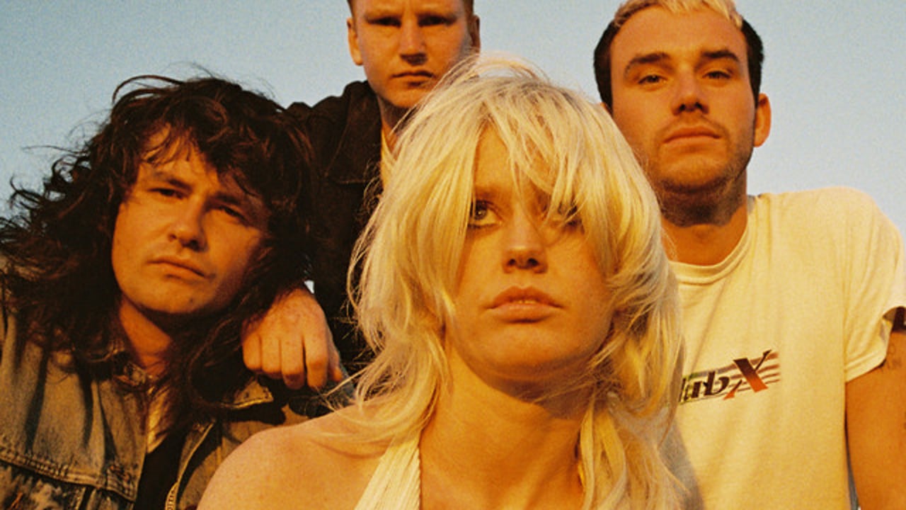 Amyl and the Sniffers