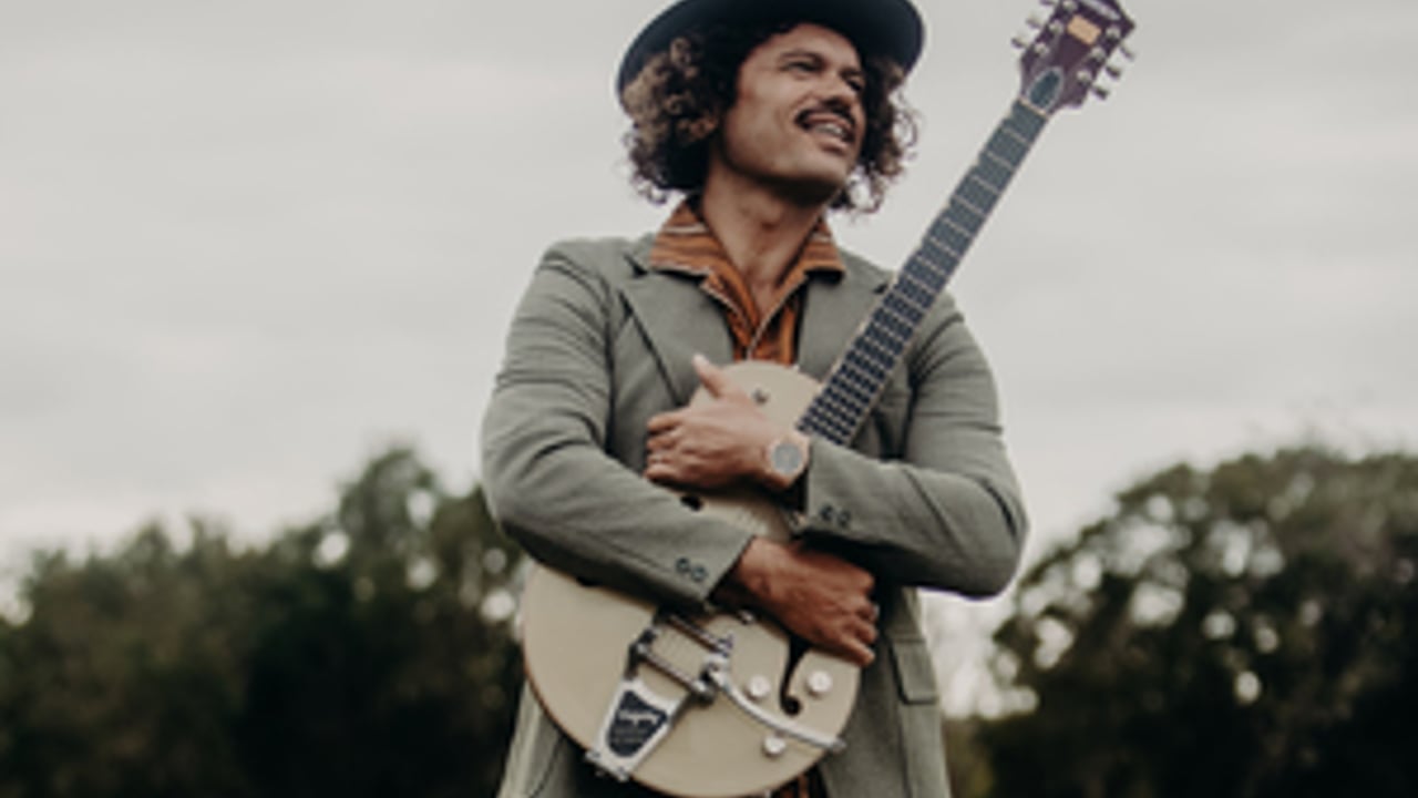 Ash Grunwald @ The Grand Social