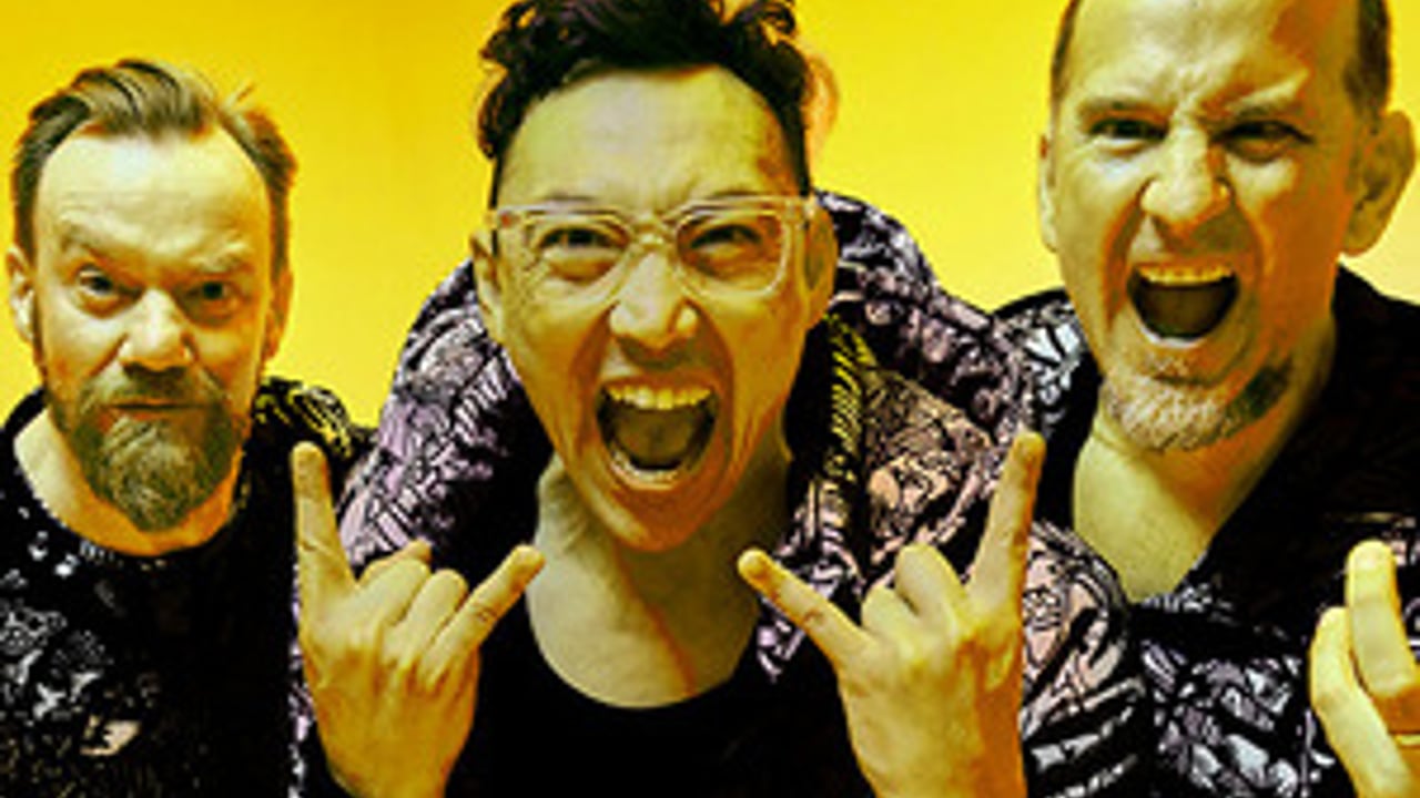 Regurgitator @ Beach Hotel