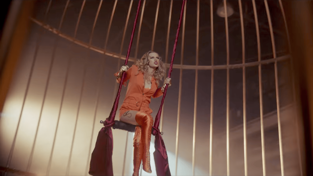 Taylor Swift Takes the Gloves Off