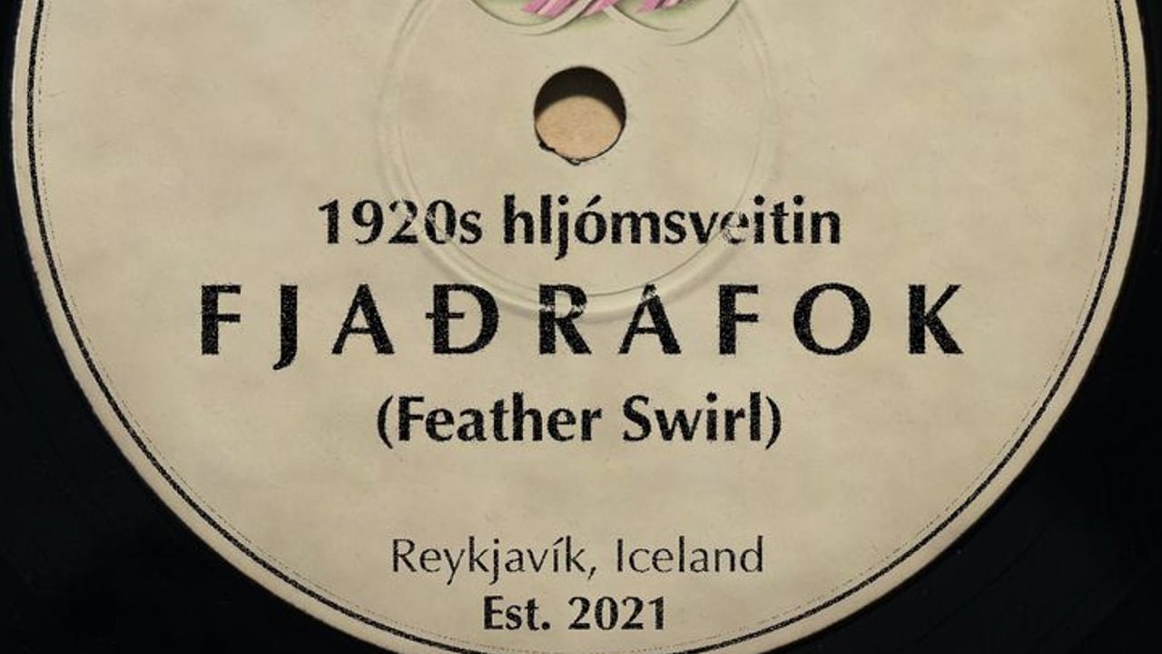 The Band Feather Swirl plays 1920's music