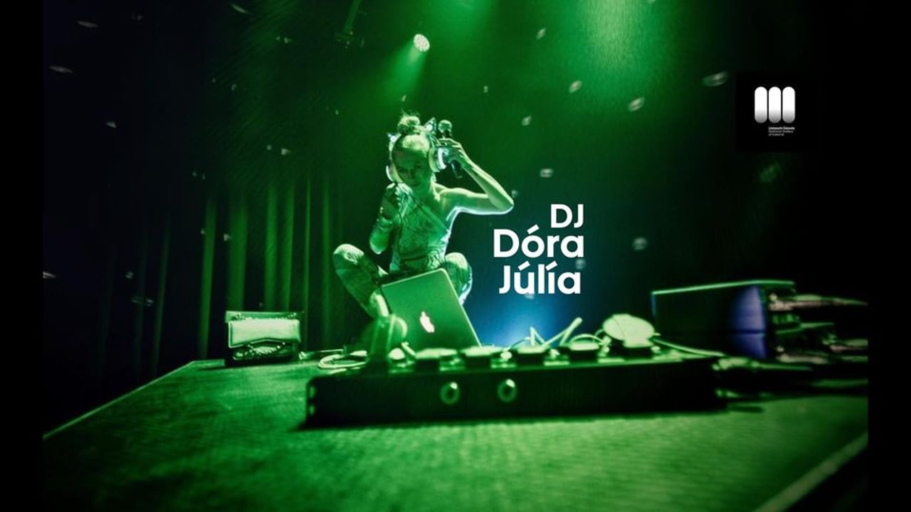 DJ Dóra Júlía