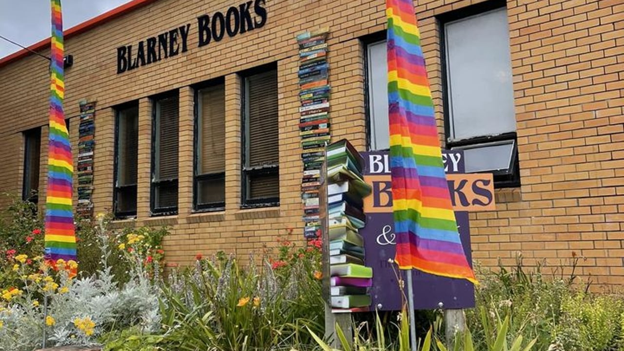 BLARNEY BOOKS & ART