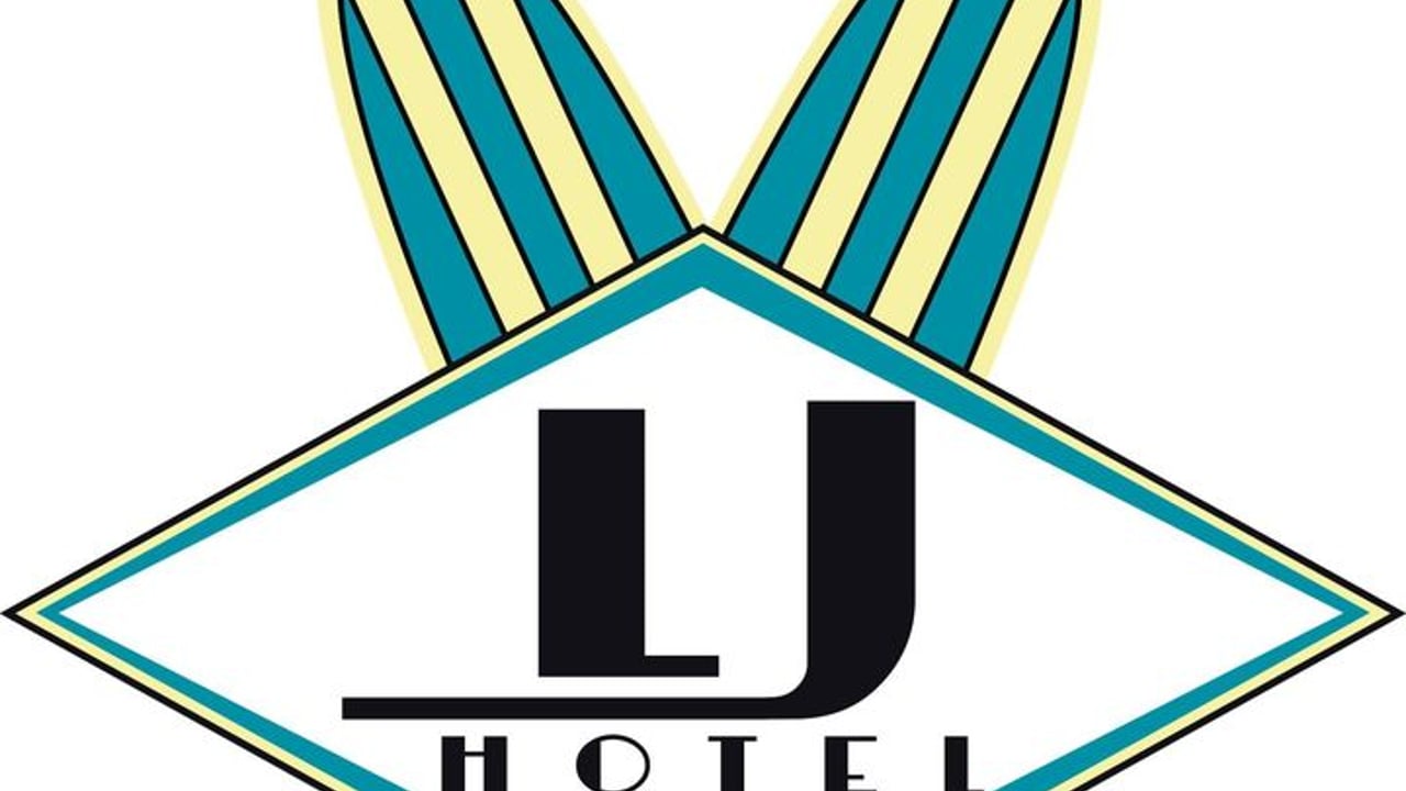 Long Jetty Hotel