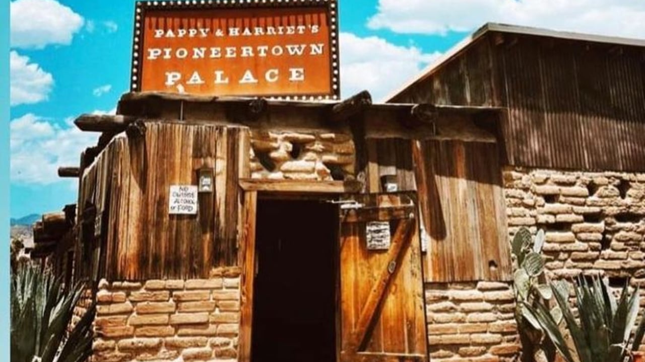 Pappy + Harriet's