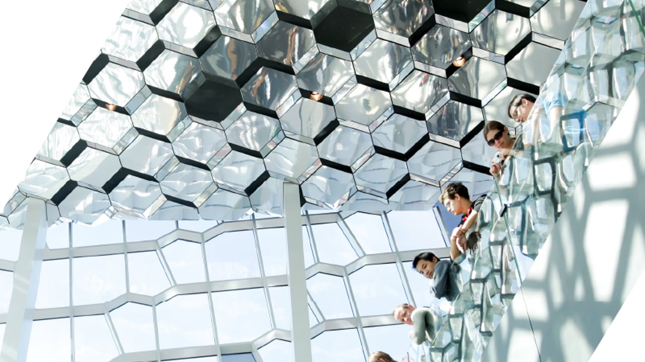 Skoðunarferð um Hörpu / Harpa Guided Tour