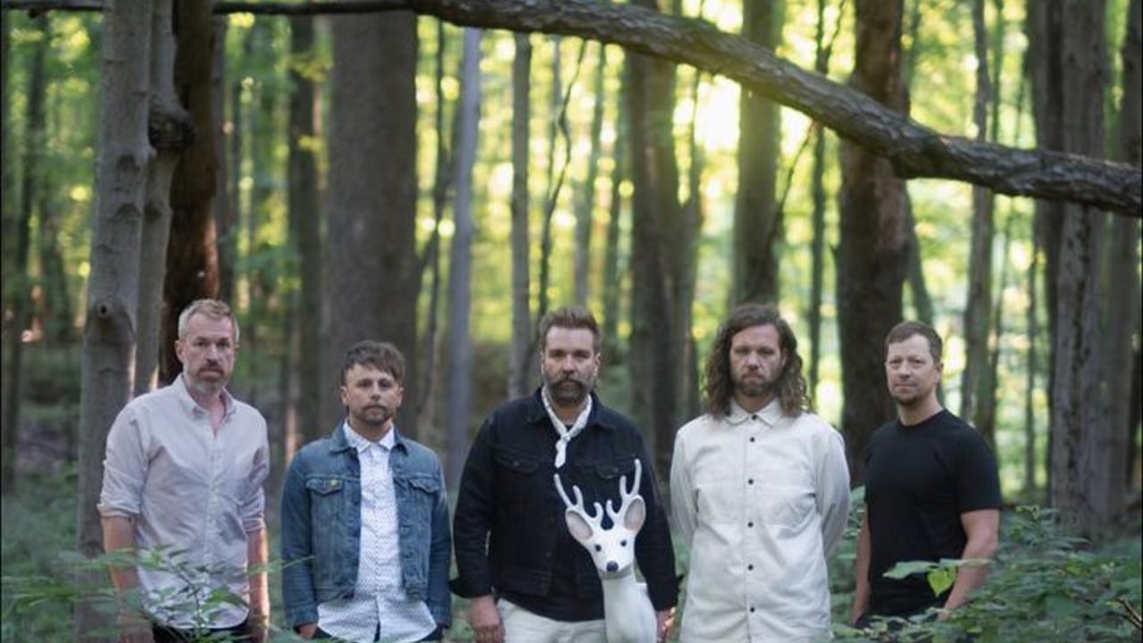 Red Wanting Blue