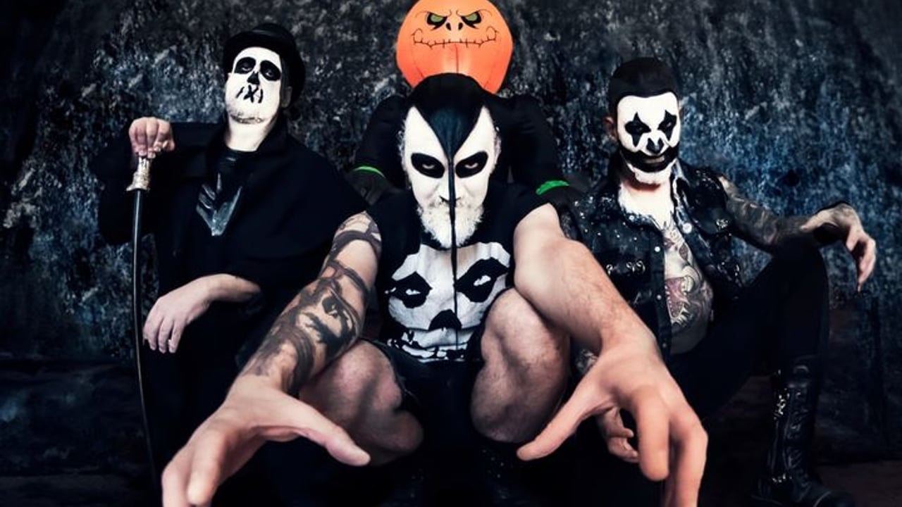 LAST CARESS - Misfits Tribute Band
