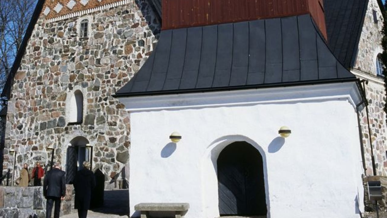 ESPOON TUOMIOKIRKKO