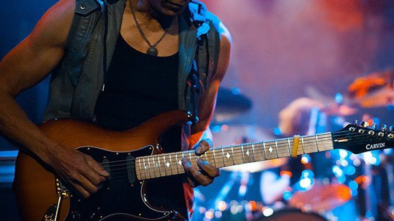 Greg Howe