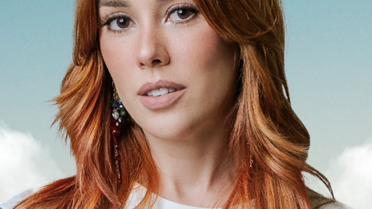 ALINE ROCHA
