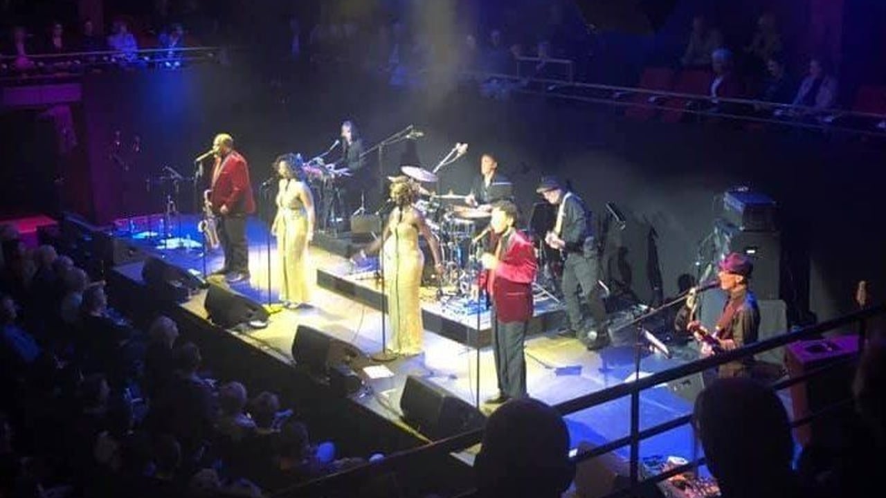 Dancing In The Shadows of Motown