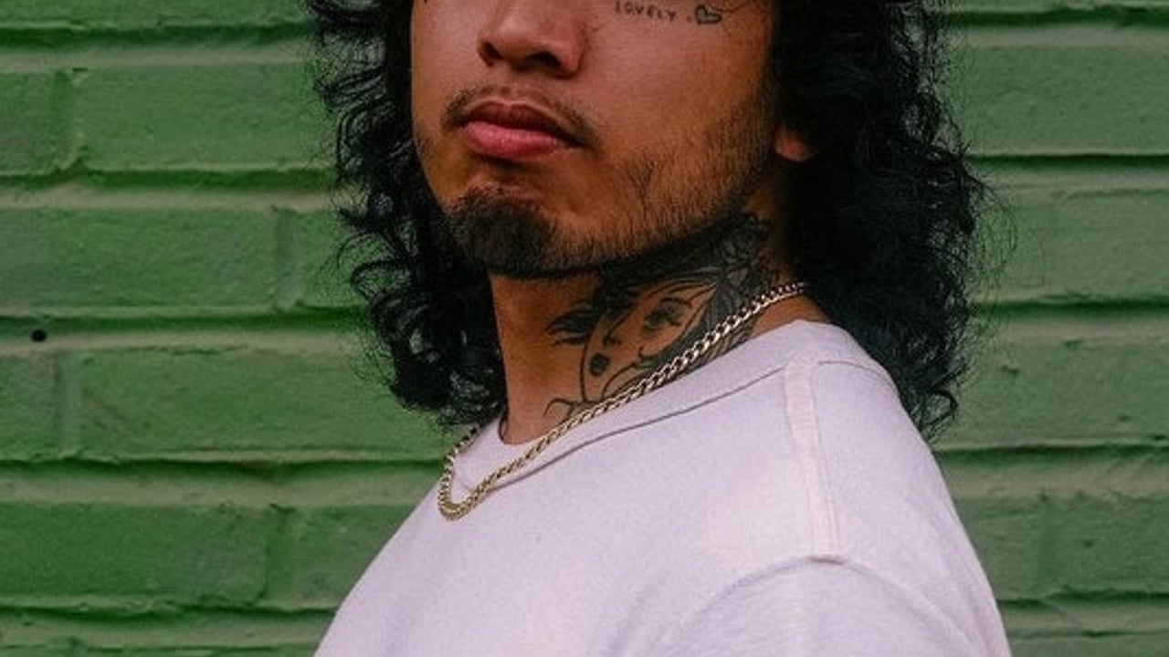 RUSSELL!