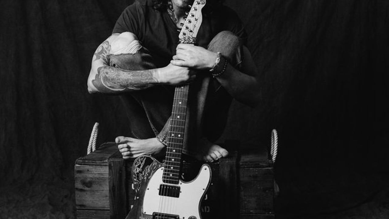Dom Martin