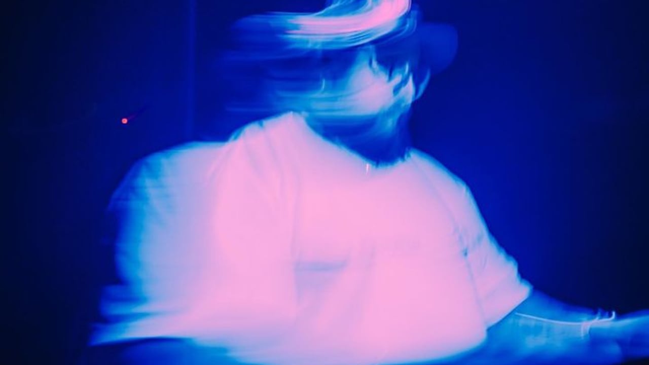 DMVU