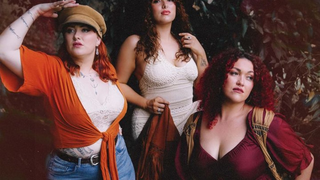 Vixens of Fall