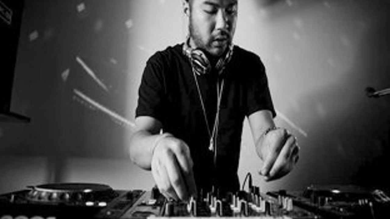 Wax Motif