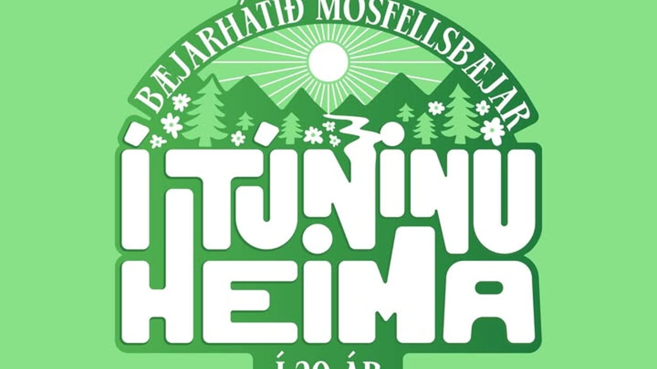 Í túninu heima