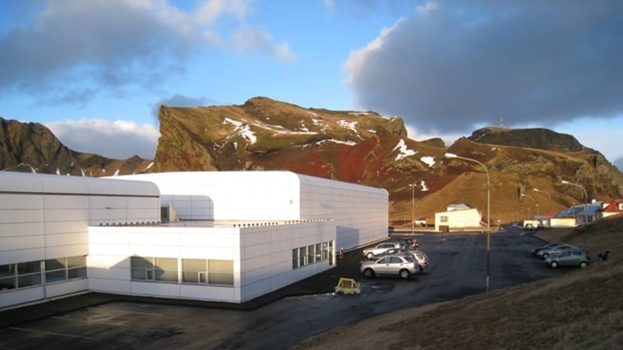 Íþróttamiðstöð Vestmannaeyja