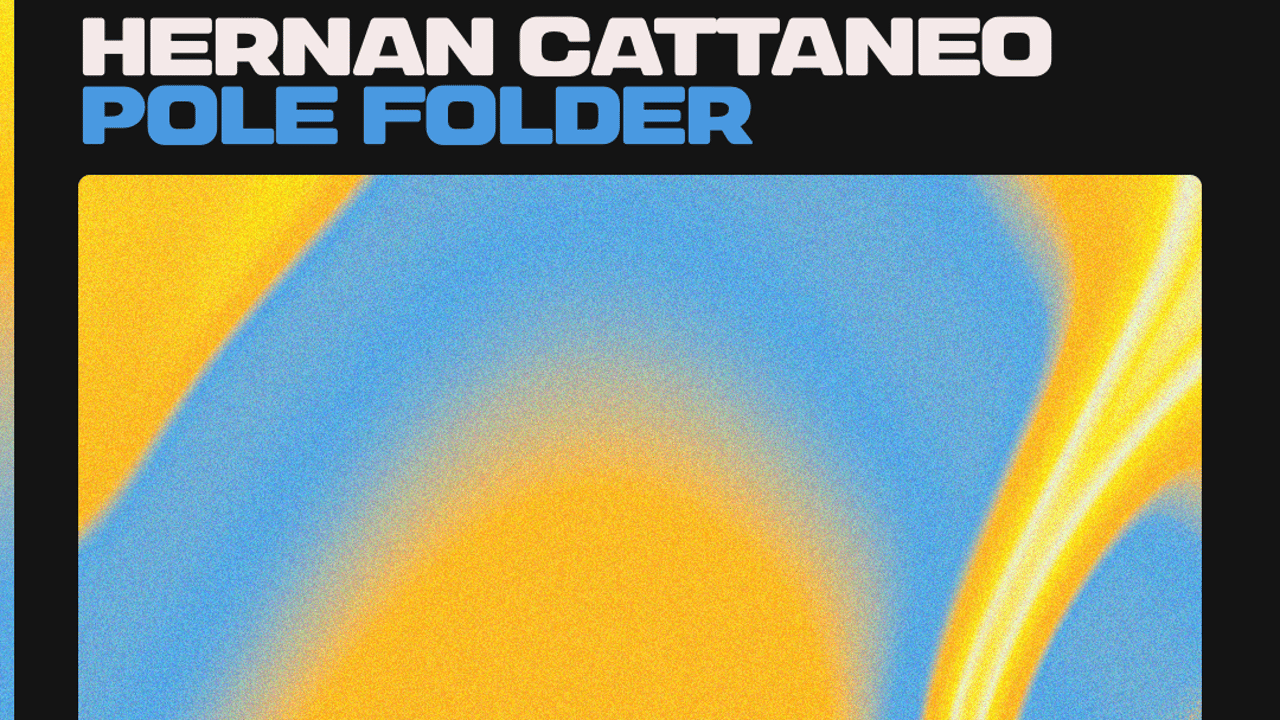 Hernan Cattaneo at the beach
