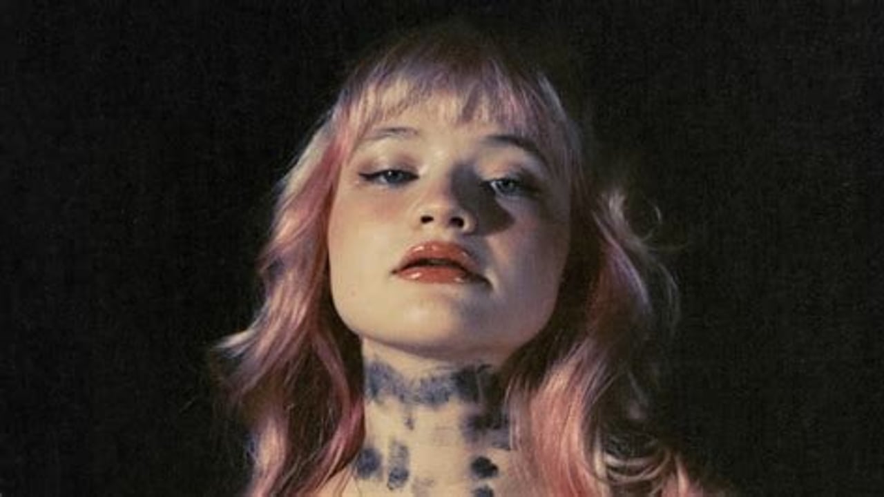 Ella Red