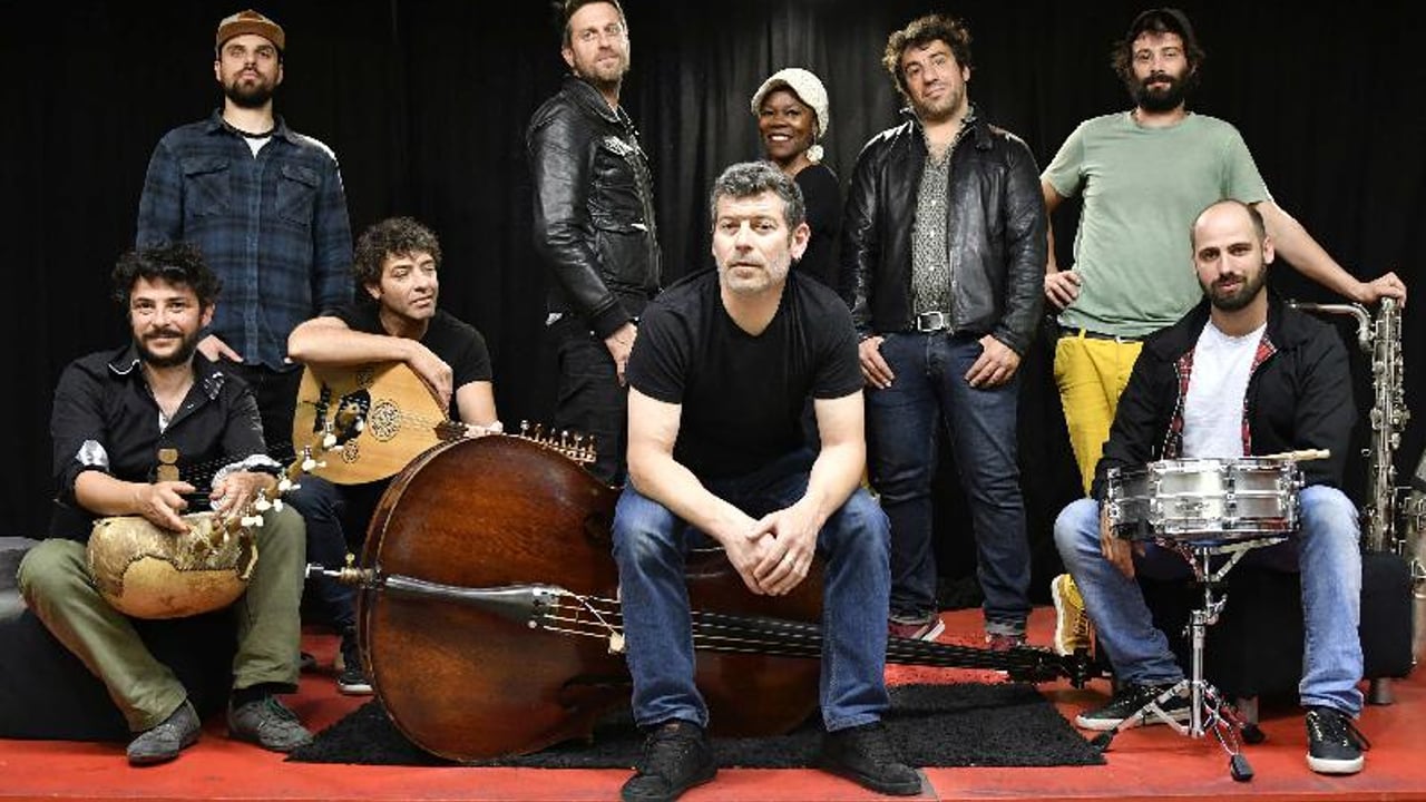 LES HURLEMENTS D'LEO