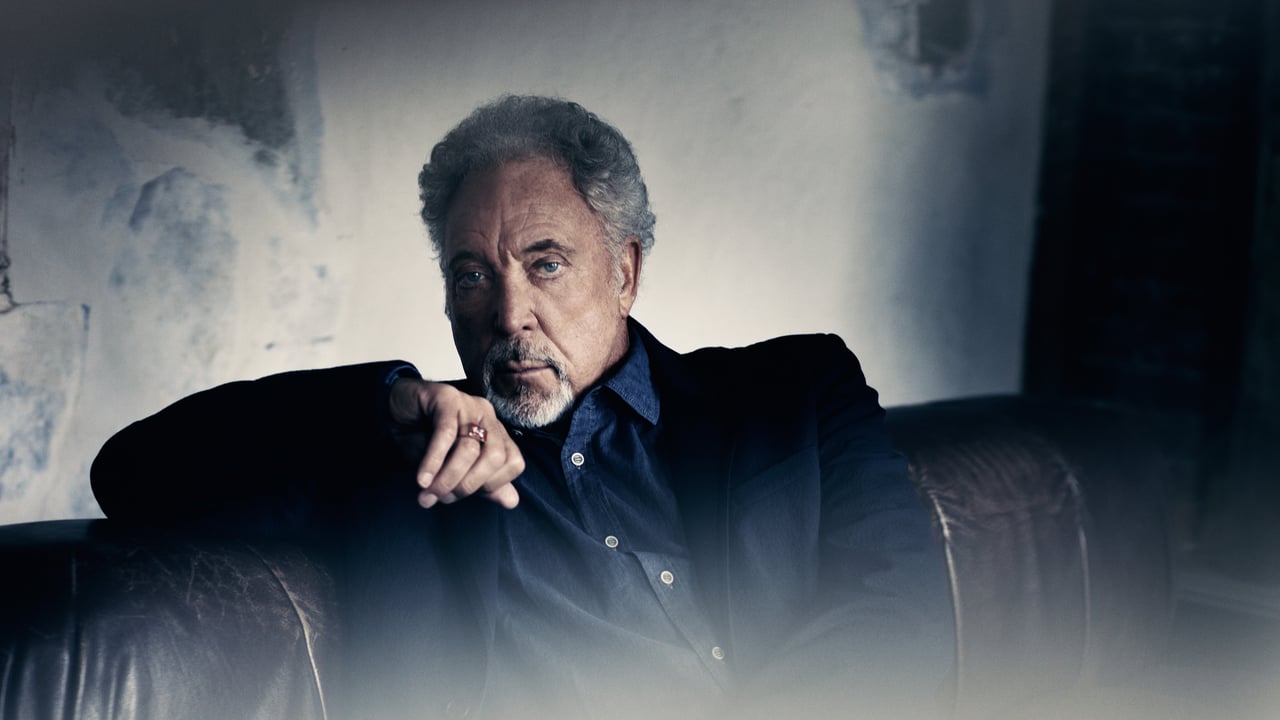 Tom Jones - COME GATHER ROUND 2026 | Ticket + Hotel