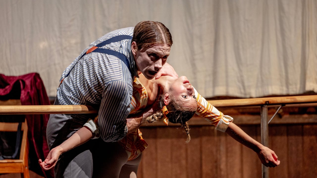 Bellevue Teatrets Smørrebrød de Luxe før Sommerballet Monster