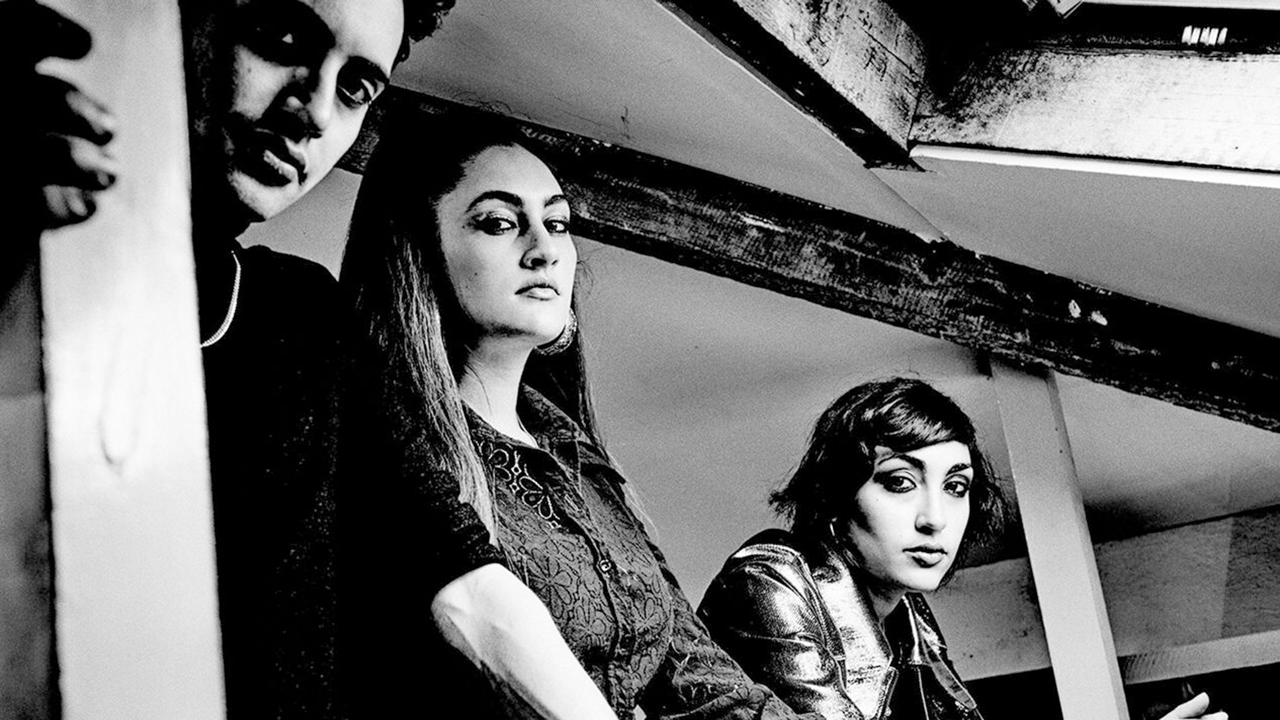 Kitty, Daisy & Lewis + support