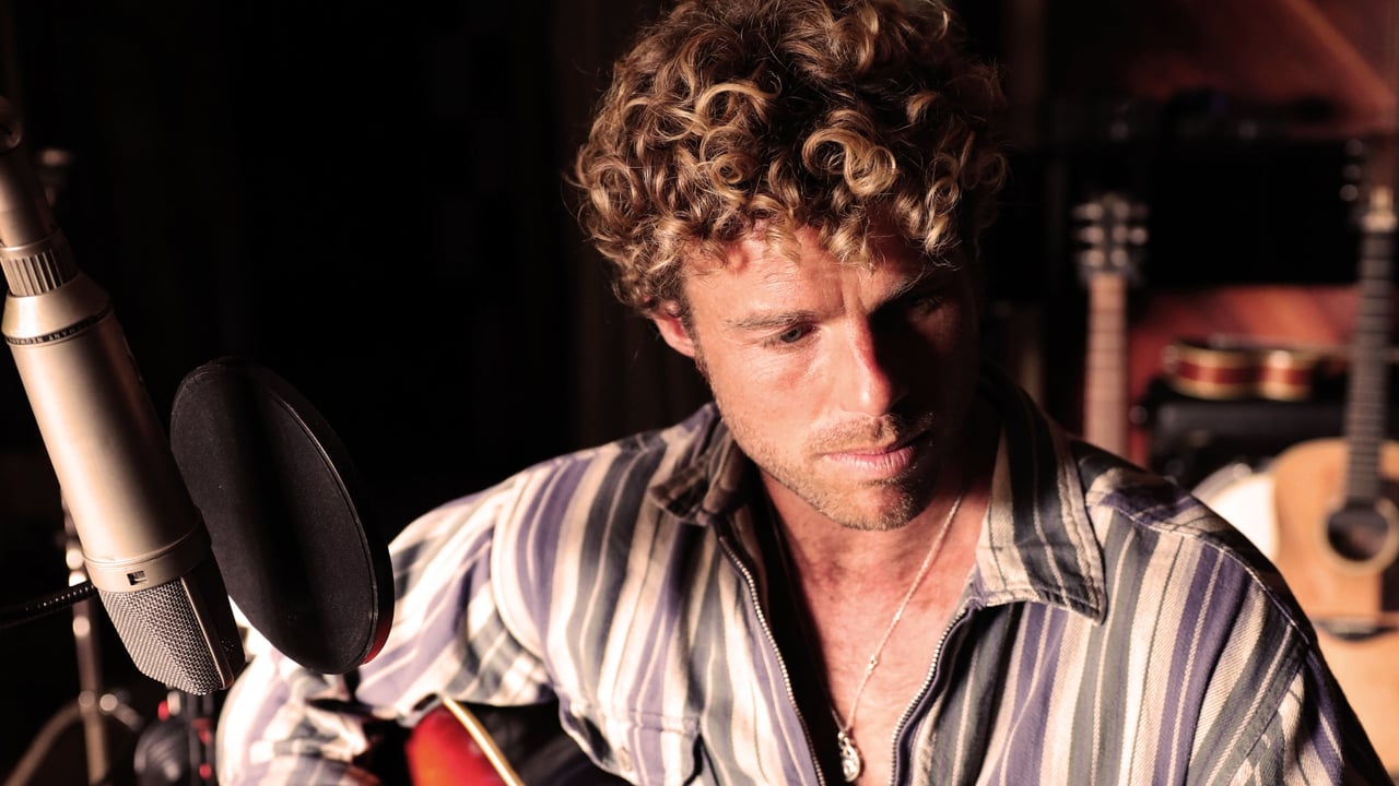 Kim Churchill Live at Beach Road, Bondi
