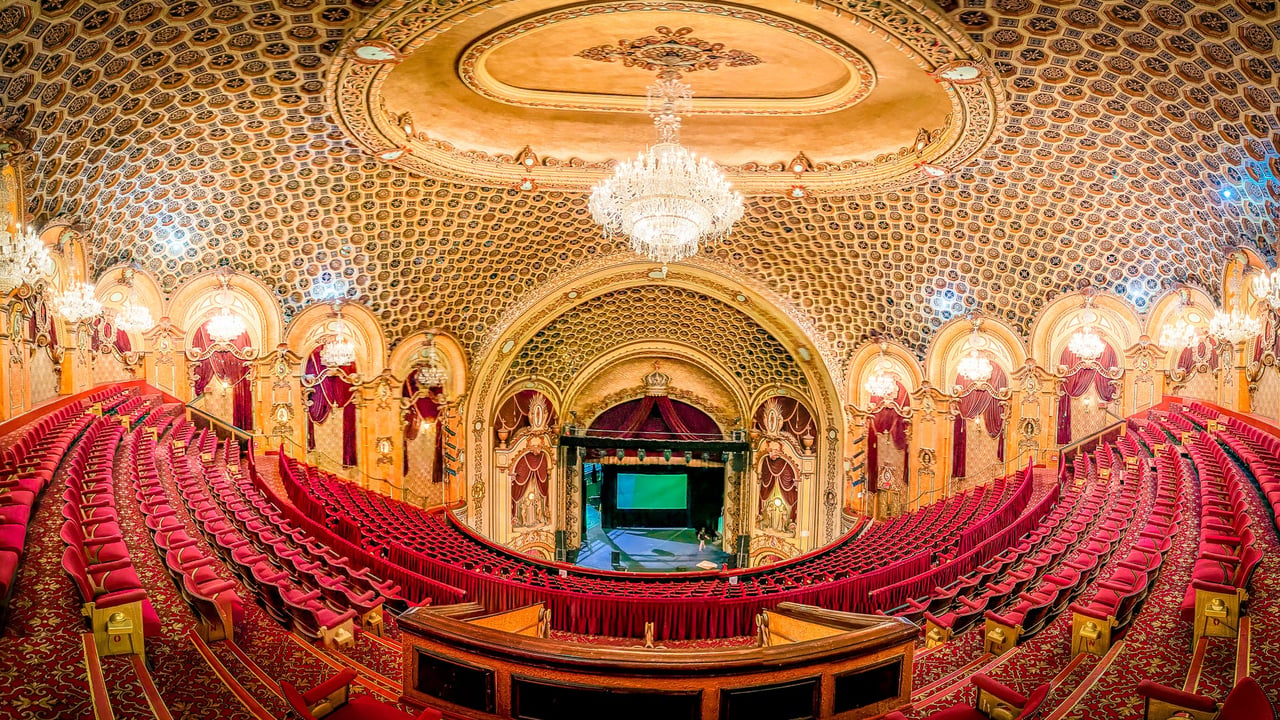 Palace of Dreams Guided Tours