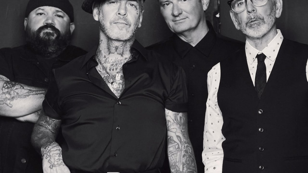 Social Distortion