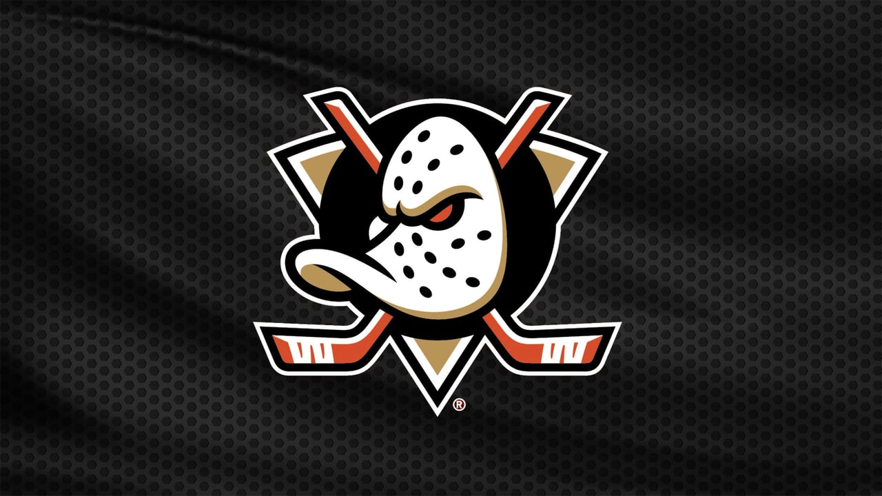 Anaheim Ducks v Vancouver Canucks