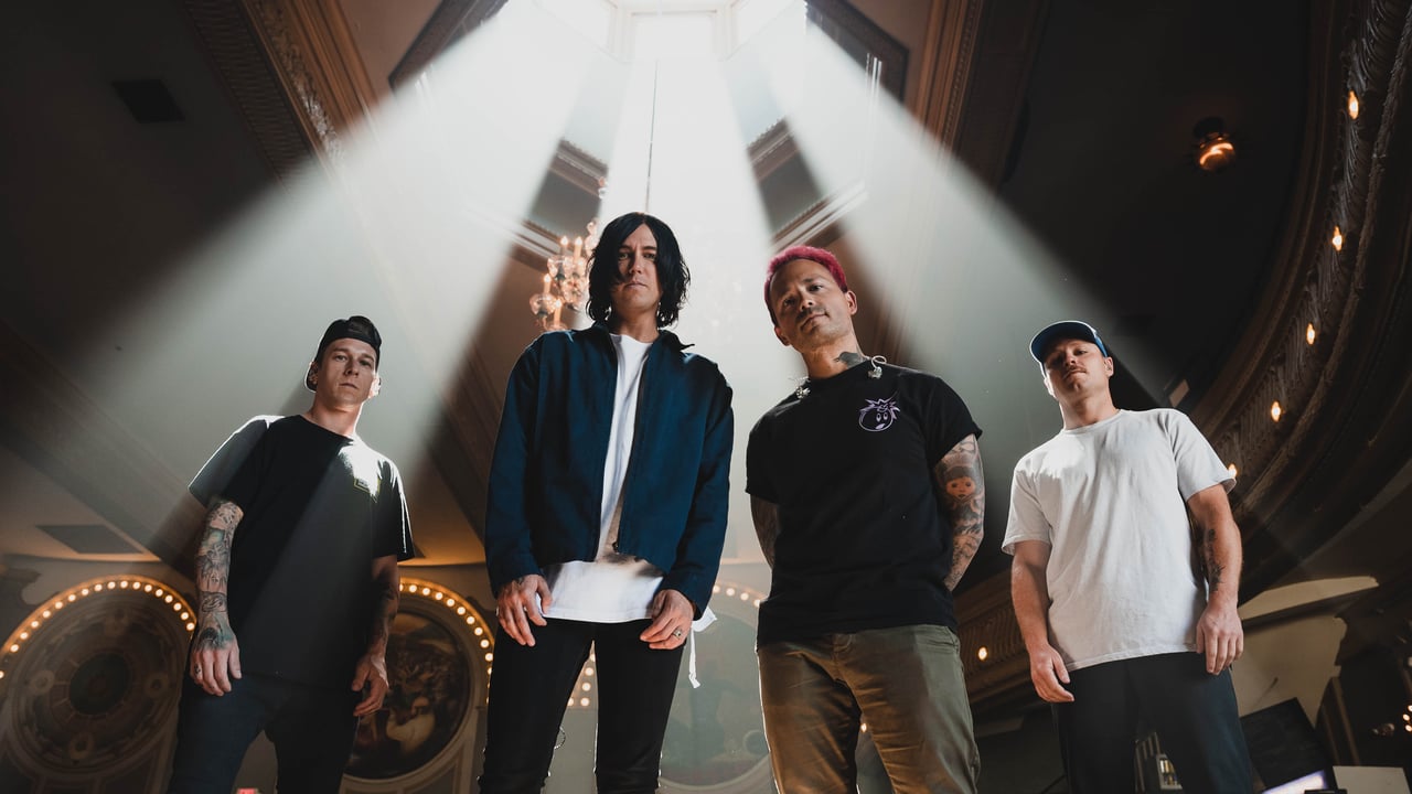 SLEEPING WITH SIRENS
