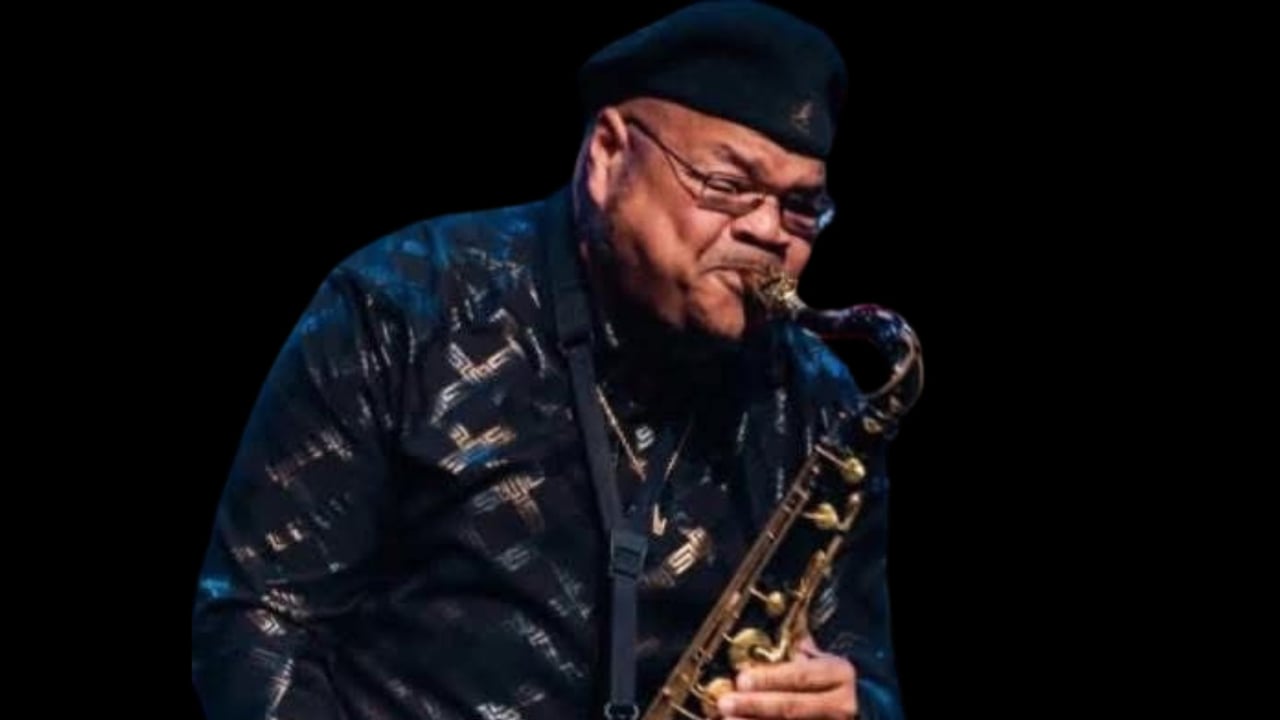 Clarence Johnson Christmas Show and Grover Washington Jr. Tribute