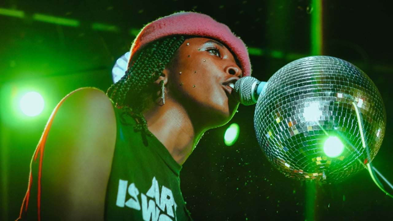 Happy Hour w/ Hawa at Woodlands Tavern