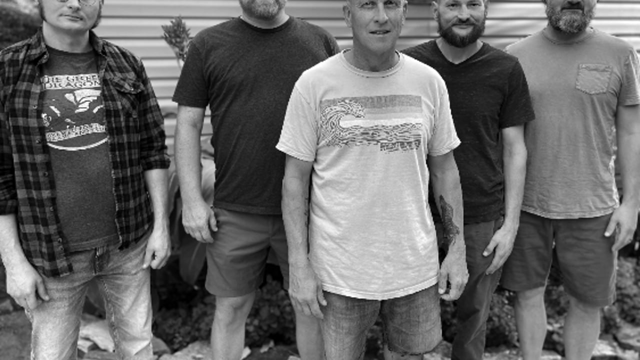 Happy Hour w/ Jovial Flow at Woodlands Tavern