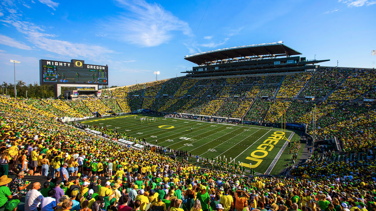 Oregon Ducks Football vs. Portland State University Football