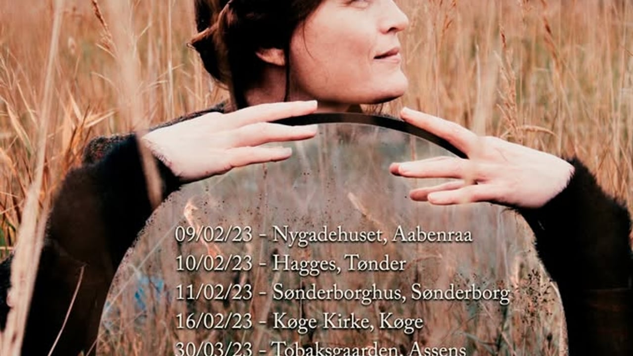Randi Laubek Official