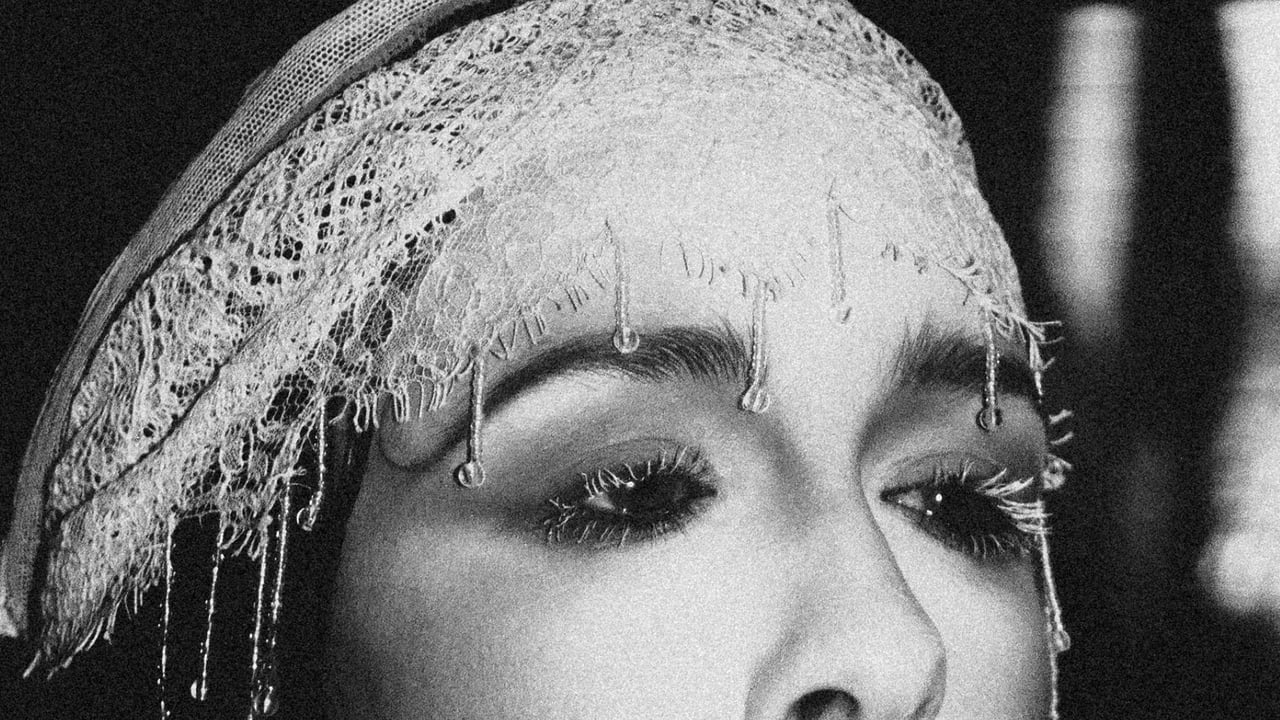 Allie X