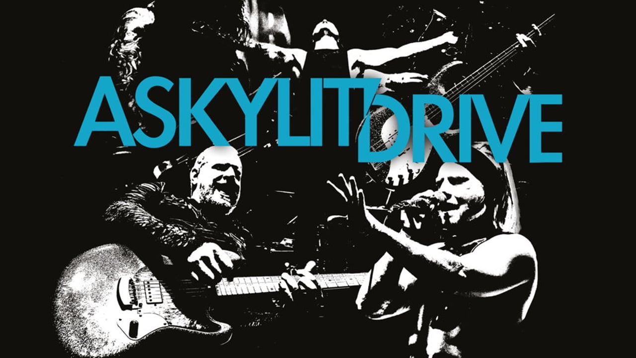 A Skylit Drive / Vampires Everywhere