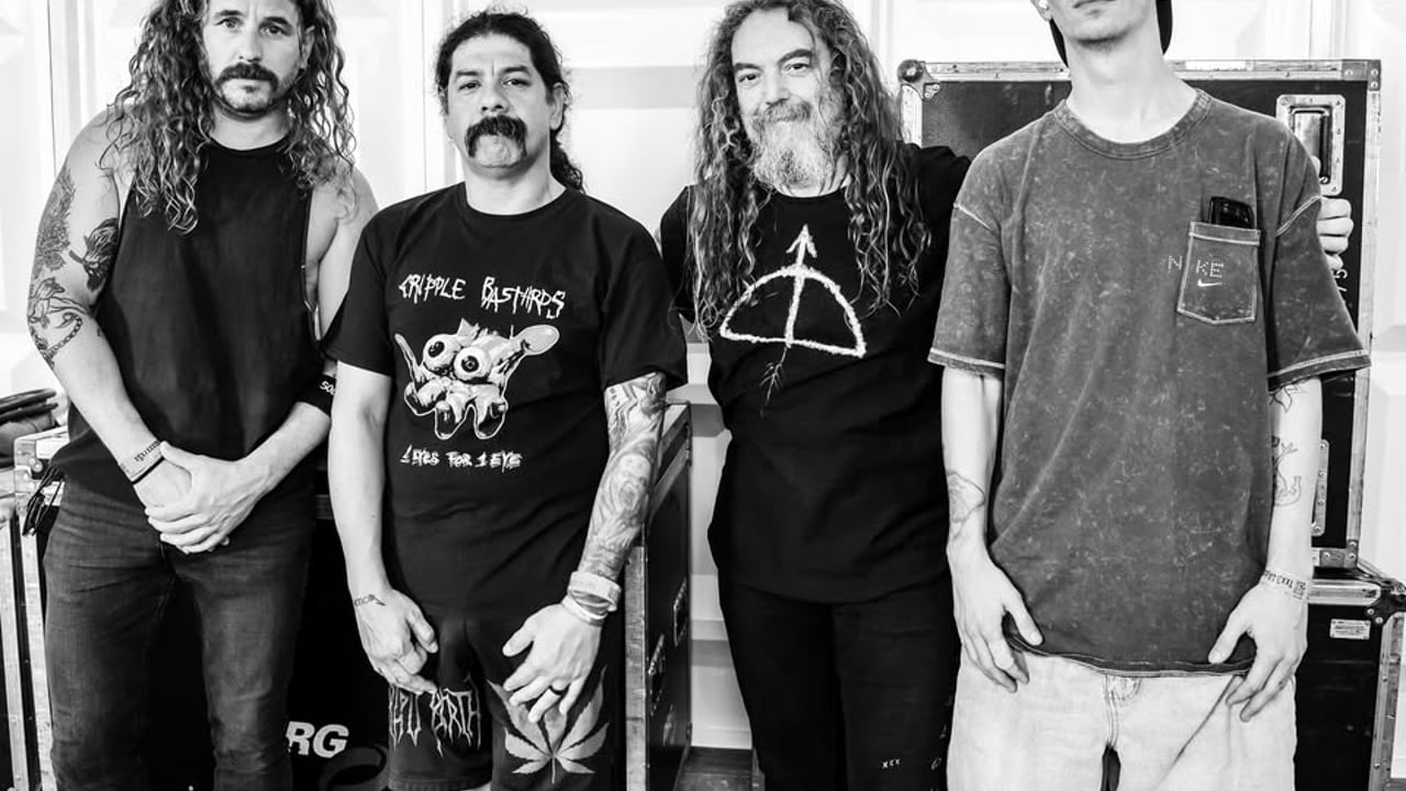 Soulfly // Folken