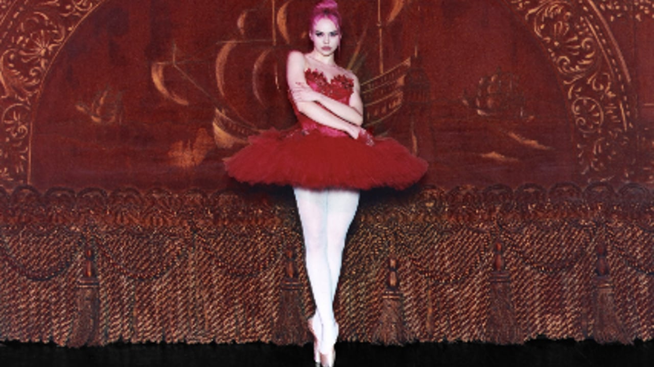 Adéla - The Red Bottoms Tour