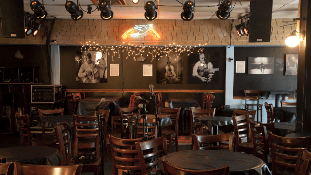 Bluebird Cafe Gift Shop Hours