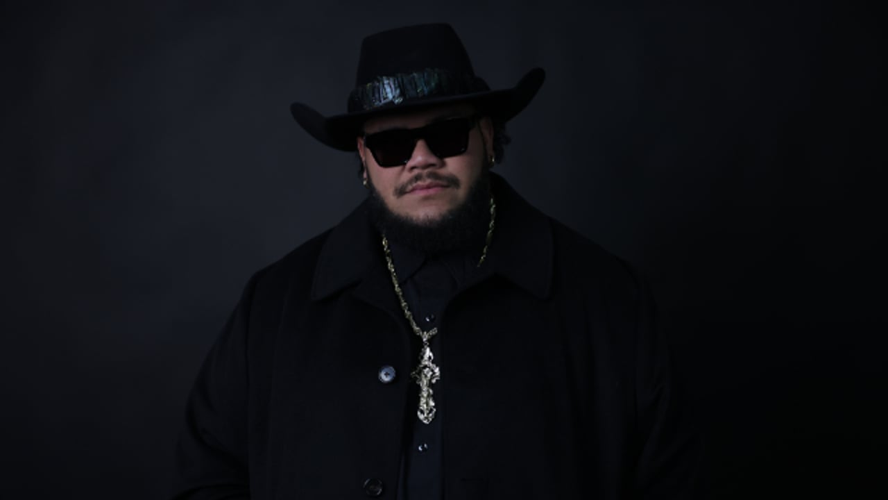 Josh Tatofi - Looking For Love Tour