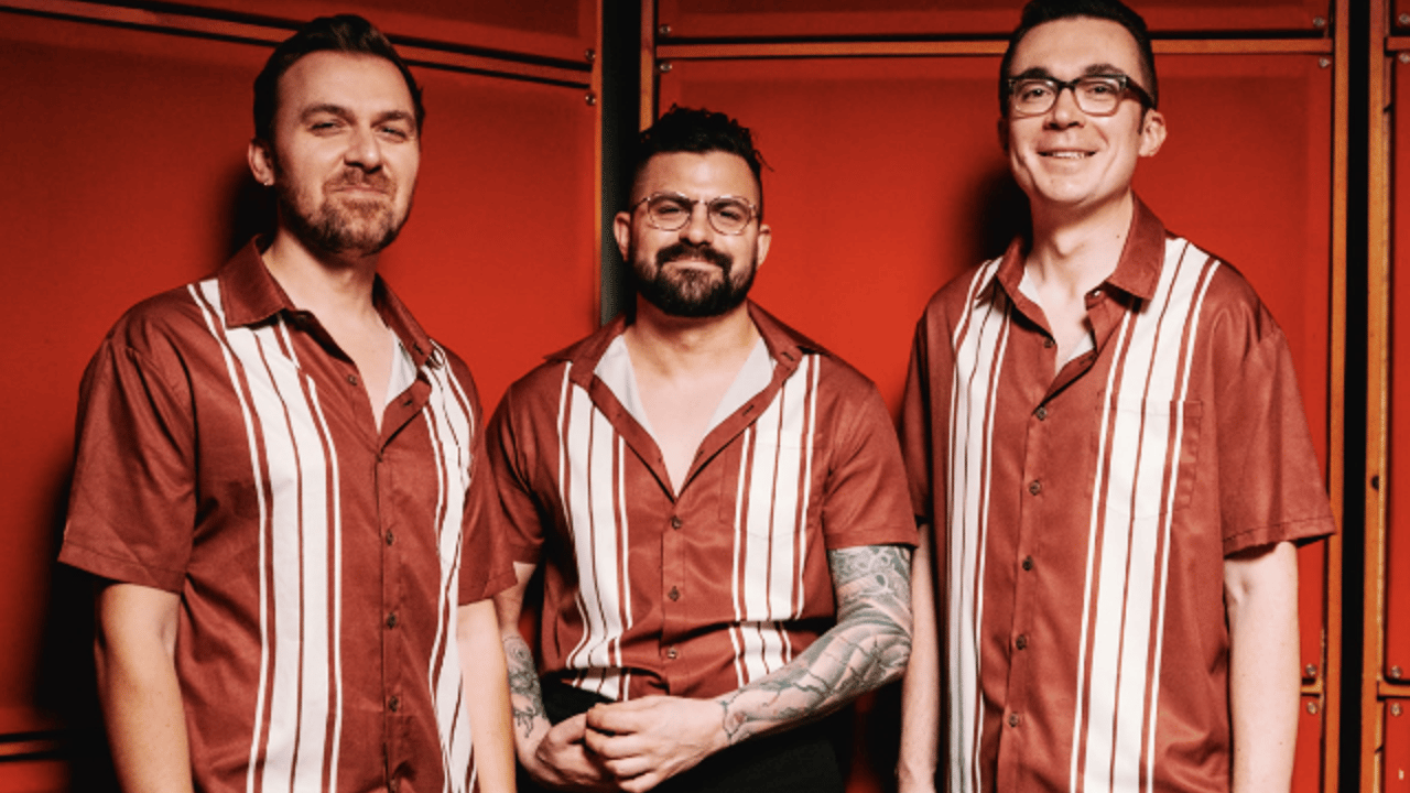 Wednesday night in the SIDEBAR w/ RIGHTEOUS ROOSTER!