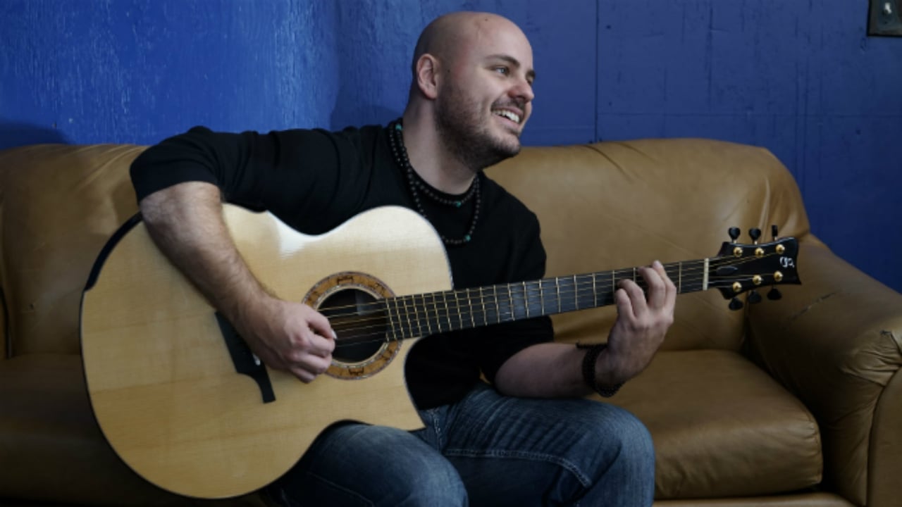 Andy McKee (21 and Over)