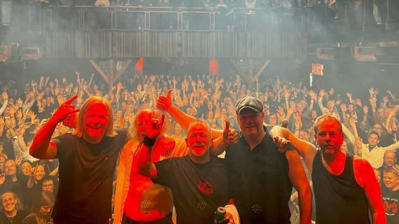 Dirty Deeds - A tribute to AC/DC